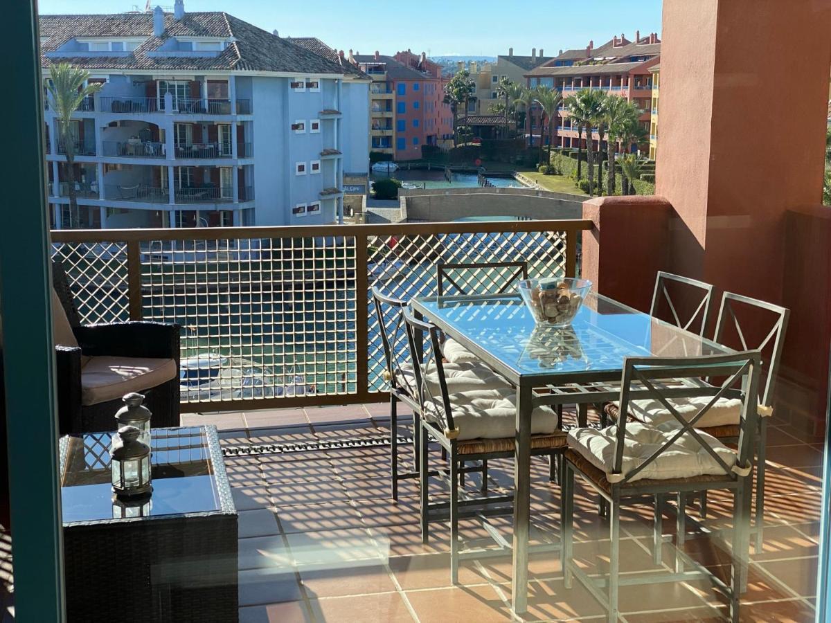 Apartamento Con Terraza Sobre La Marina De Sotogrande São Roque Exterior foto