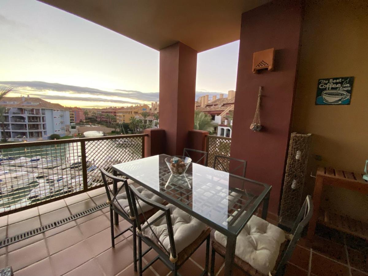 Apartamento Con Terraza Sobre La Marina De Sotogrande São Roque Exterior foto
