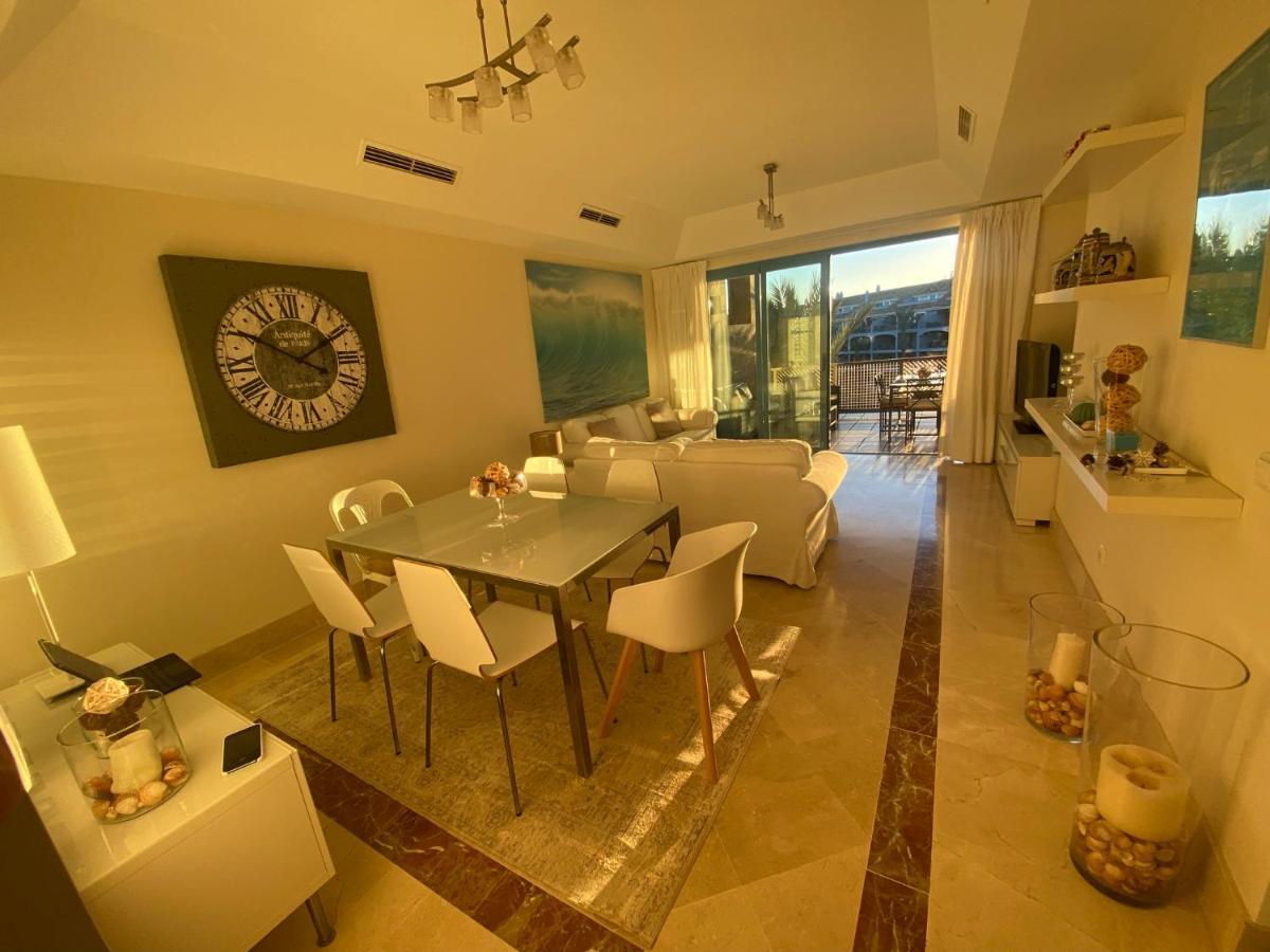 Apartamento Con Terraza Sobre La Marina De Sotogrande São Roque Exterior foto