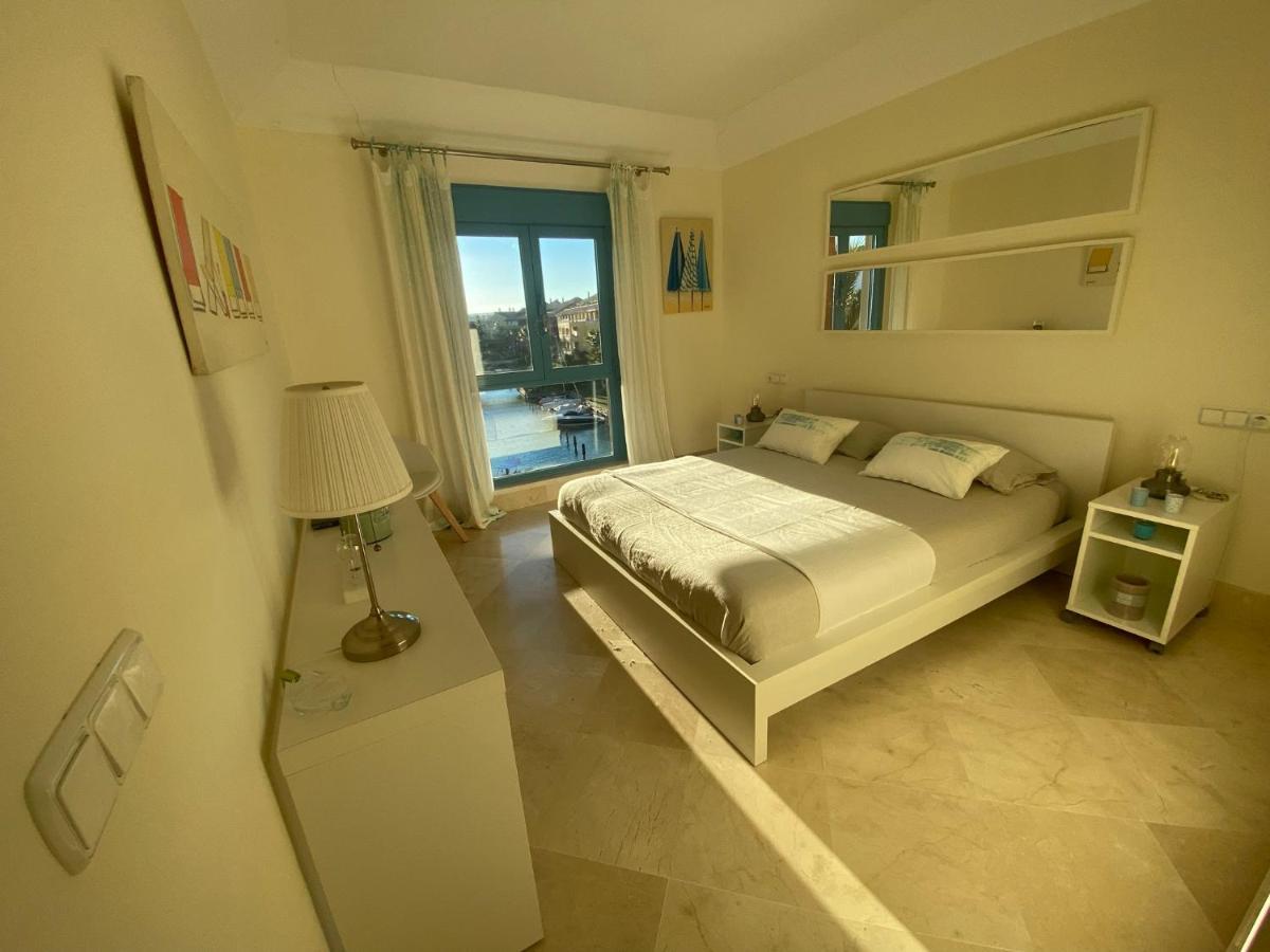 Apartamento Con Terraza Sobre La Marina De Sotogrande São Roque Exterior foto